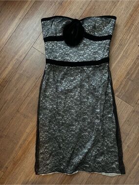 Carolina Herrera Strapless Black Lace Cocktail Dress with Rosette
